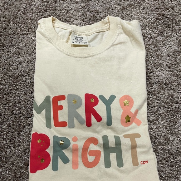 Callie Danielle Christmas Tee - Picture 4 of 5